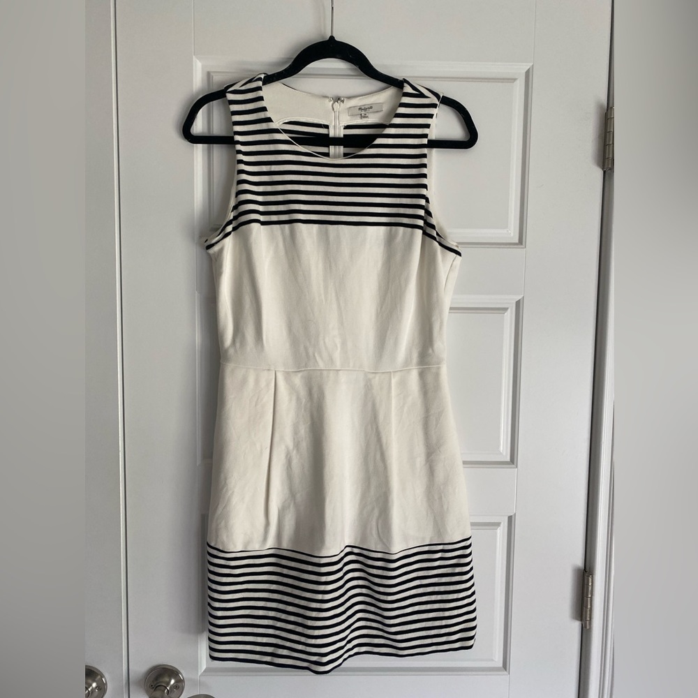 Madewell A-Line cream & black dress with pockets. Sz M.